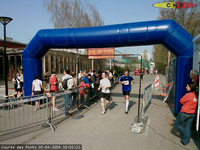 IMAGE(<a href="http://www.chp-geneve.ch/course-des-ponts/photos/CourseDesPonts_2009-04-05_10.50.22.jpg" rel="nofollow">http://www.chp-geneve.ch/course-des-ponts/photos/CourseDesPonts_2009-04-05_10.50.22.jpg</a>)